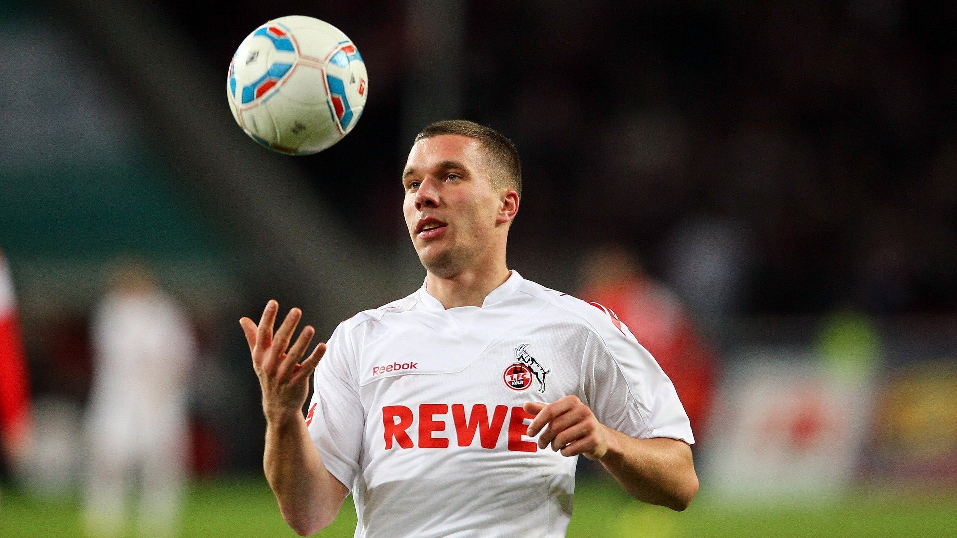 _低碳理念:可持续发展赛场的绿色创新_,绿色低碳 可持续发展