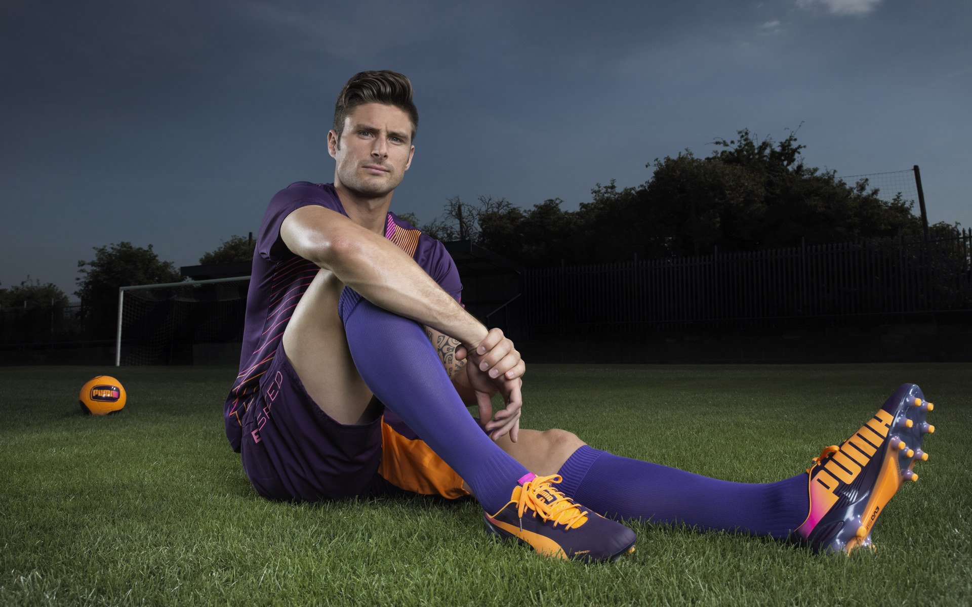 “足球文化节：全民参与，共享足球乐趣”，足球文化节内容怎么写