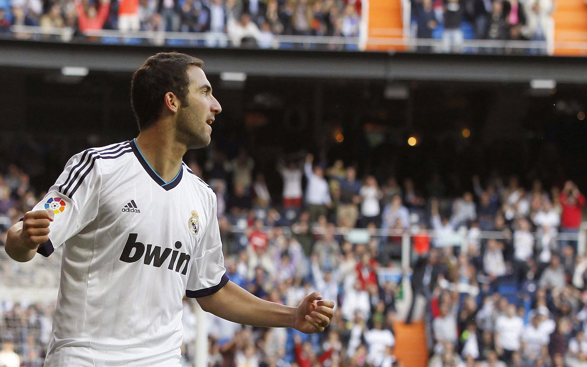 例行赛末段，各队拼刺刀争夺季后赛席位，拼刺刀比赛